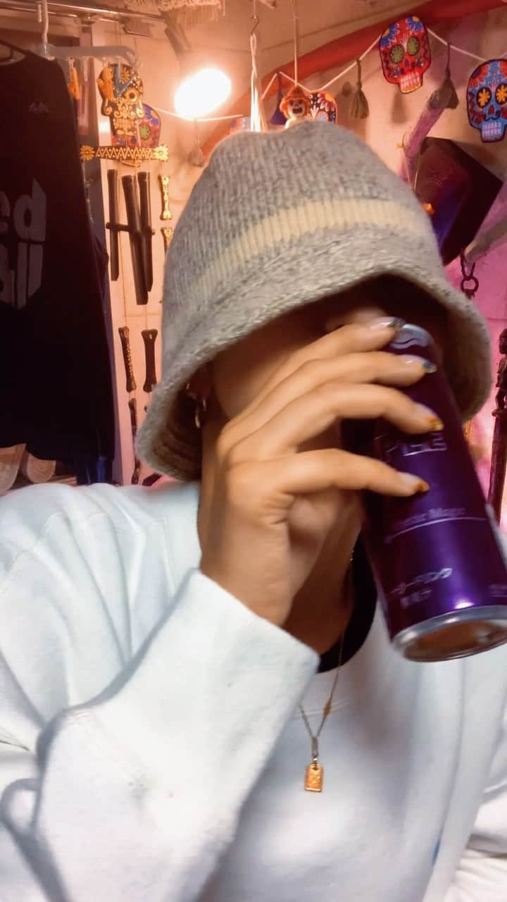 KYOKAのインスタグラム：「Nothing, Just refresh your brain🍃🍃  This mixtape make me relax🍃 ♪COOZY MIX by @togacee  Check yo🍃  #baby_g #babyg_jp #redbull #polo #poloralphlauren #kyokarb」
