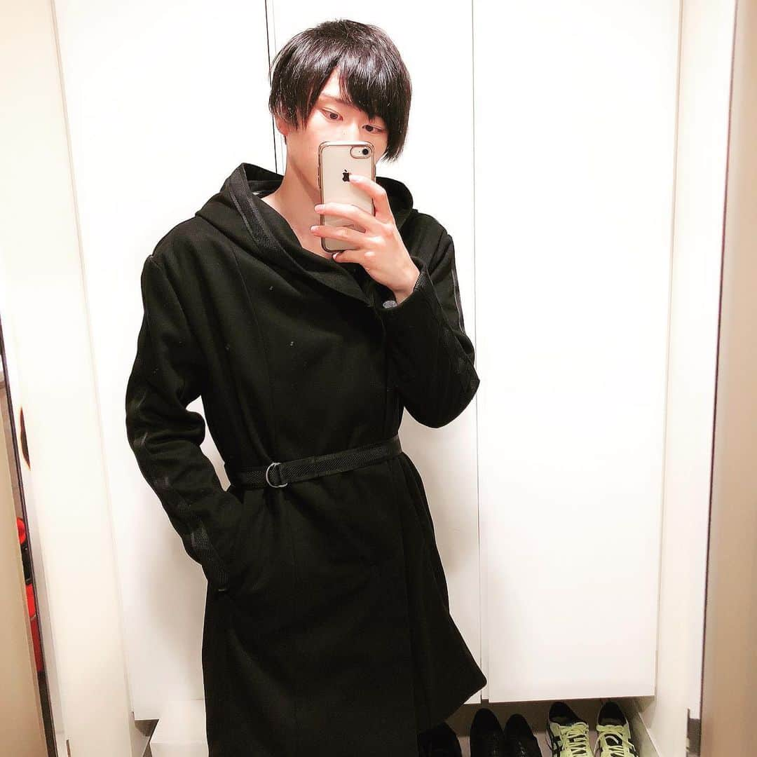 みやゆうさんのインスタグラム写真 - (みやゆうInstagram)「秋冬 2018.11  たまにはイメチェンしてV系に。 厚底ブーツとかハマってた時期。  #みやゆう #みやゆうさん」9月5日 20時55分 - miyau_photo