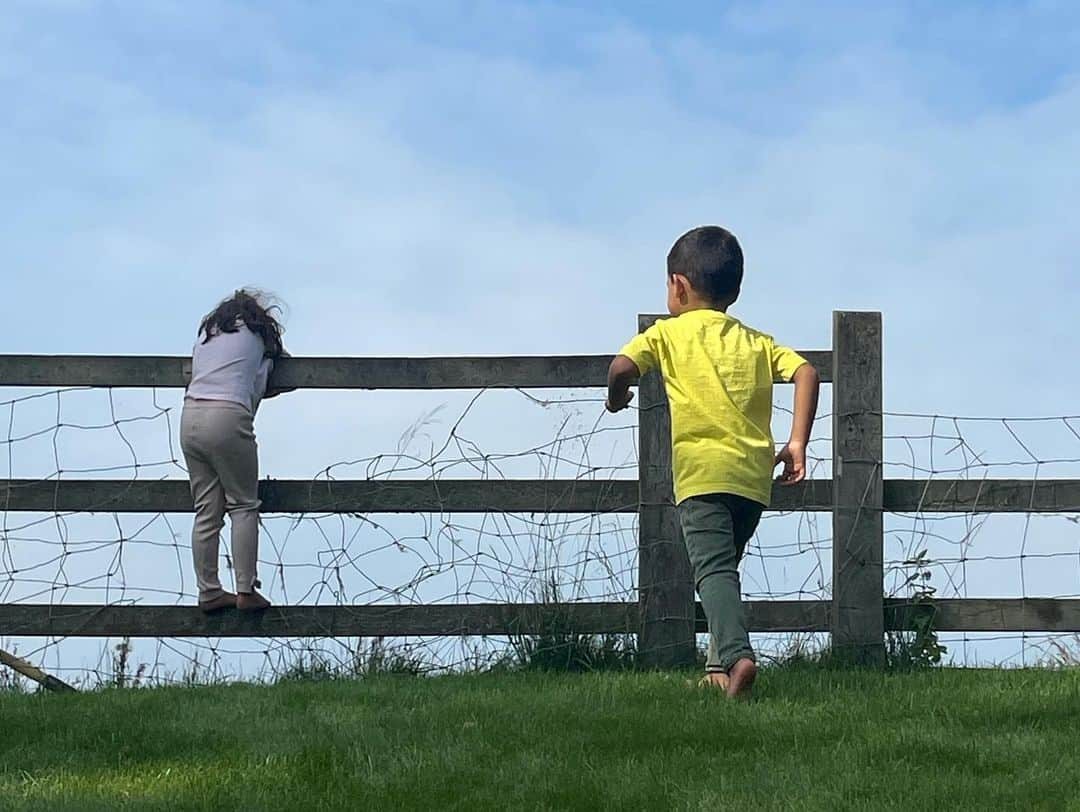 ジョルジーナ・ロドリゲスさんのインスタグラム写真 - (ジョルジーナ・ロドリゲスInstagram)「Como echaba de menos vivir en UK ❤️ 🇬🇧#family #love」9月5日 21時31分 - georginagio