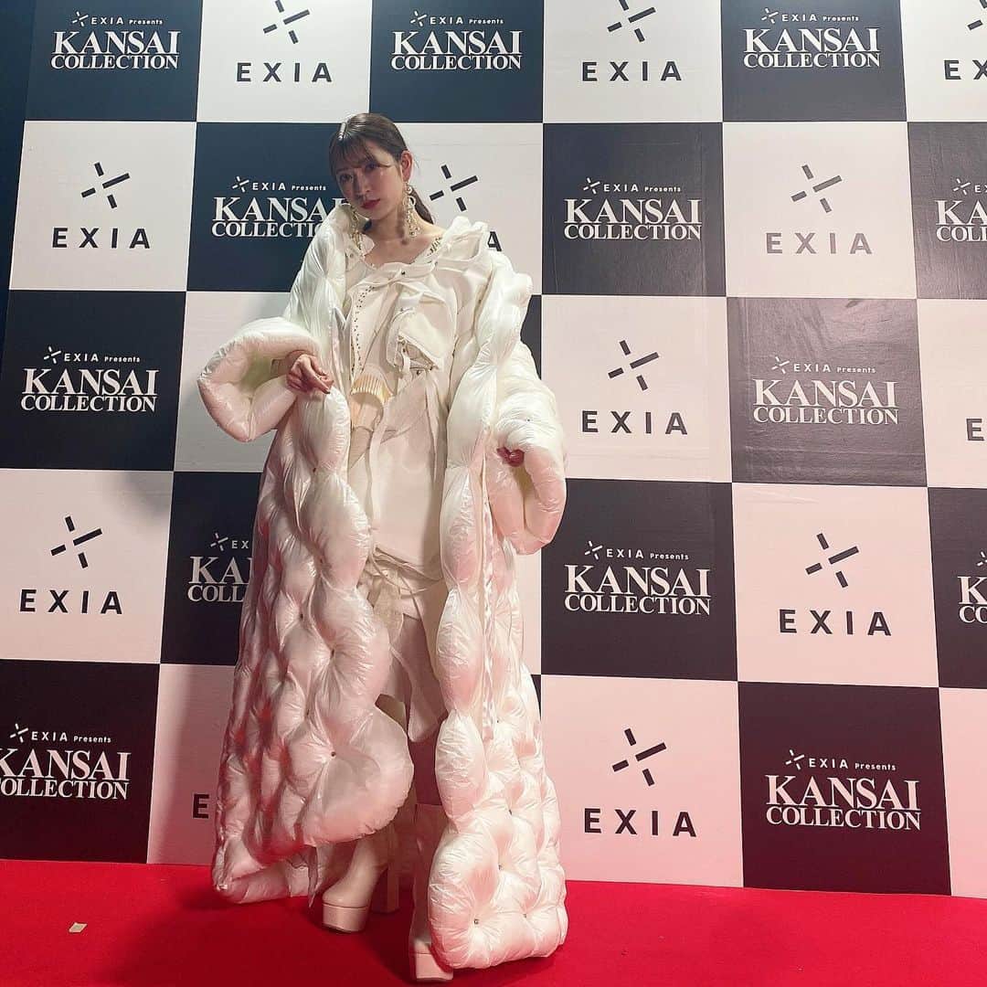 吉田朱里さんのインスタグラム写真 - (吉田朱里Instagram)「#関西コレクション 👗🤍  THE BRILIANT RANWAY  とっても素敵なお衣装🤍🤍🤍」9月5日 22時29分 - _yoshida_akari