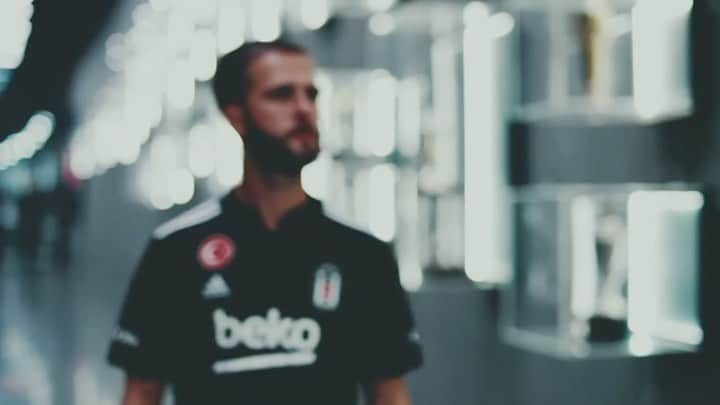 のインスタグラム：「Obsessed With Victory 🔥 . Zafer takıntılı 🦅 Yakında görüşeceğiz 💪 #pjanist🎹 #ŞimdiGerçekler」