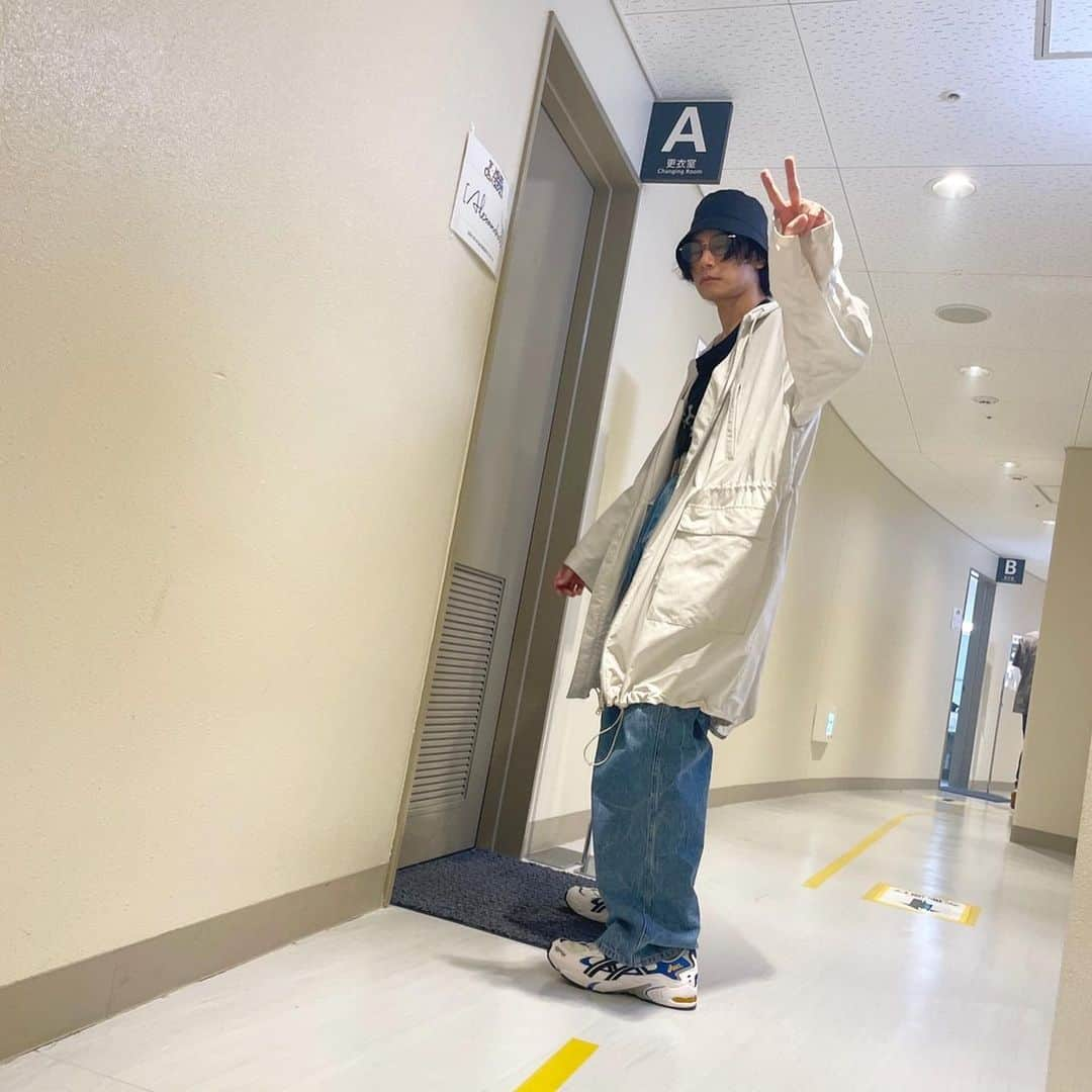 川上洋平さんのインスタグラム写真 - (川上洋平Instagram)「☔️  #rainydayoutfit」9月6日 13時27分 - yoohei_alexandros