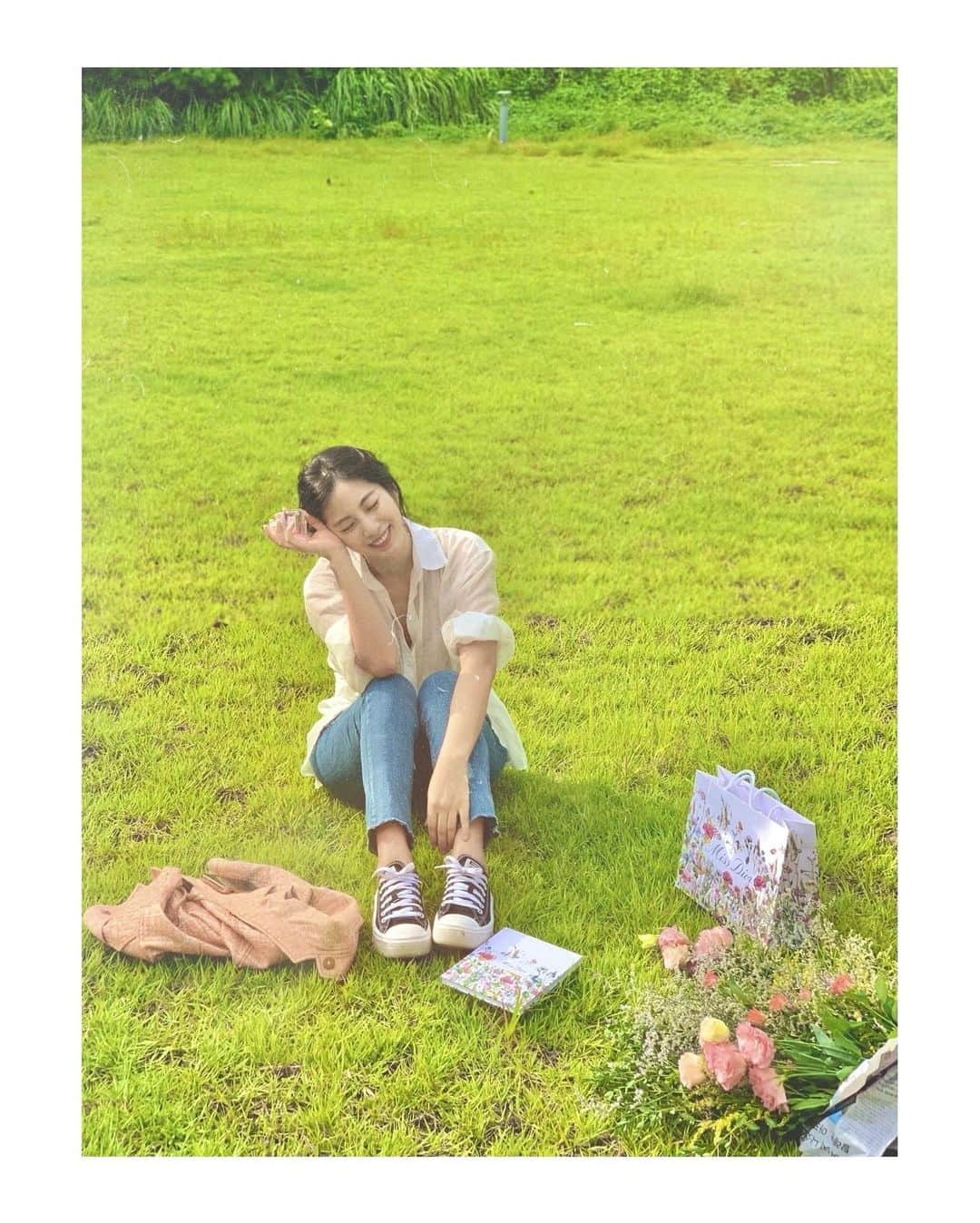 パン・ソヨンさんのインスタグラム写真 - (パン・ソヨンInstagram)「. wake up  내가 사랑하는 모든것들을 위하여 !  #MissDior#wakeupforlove」9月6日 13時58分 - banso