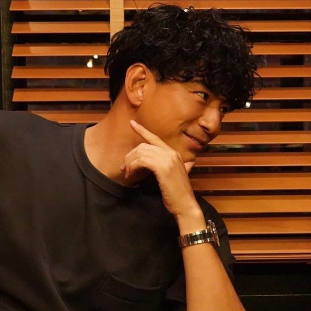 のインスタグラム：「2021.8.18 #ハコヅメ 第5話part.1  合コンのシーン面白かった🤣 源山田ペア×藤川合ペア、お互い気になって集中できず🤣🤣🤣 源山田ペアのテンション⤴️⤴️⤴️  #源誠二#三浦翔平 #山田裕貴」