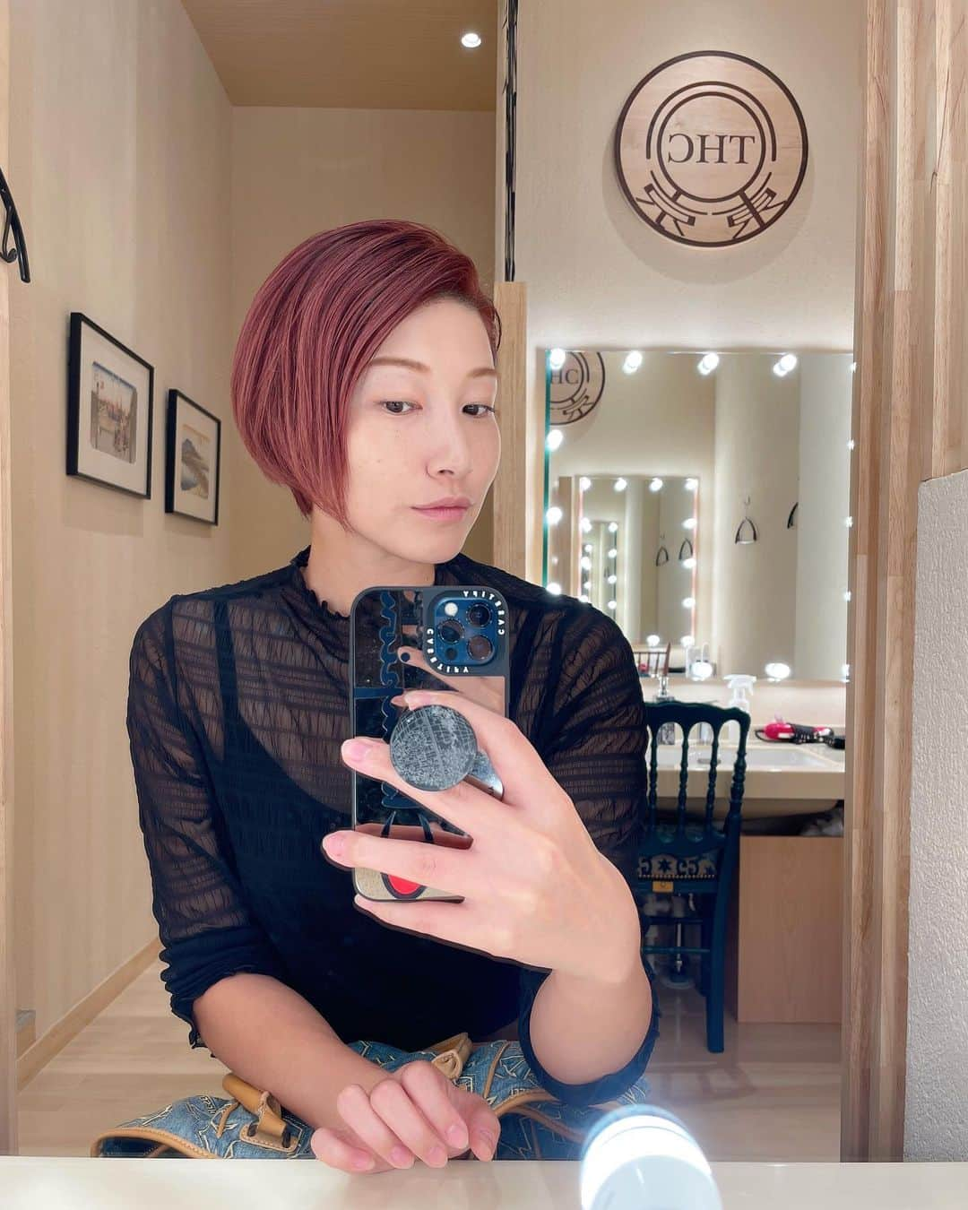 狩野舞子さんのインスタグラム写真 - (狩野舞子Instagram)「・ @tokyo_hills_clinic さんでお肌のメンテナンスをしていただきました🥰 ・ 昨日のメニューは ピーリング→レーザートーニング→美肌トリートメントの3つ✨ 終わった後のツルツル感、次の日の朝の透明感と、毎回2段階で幸せな気分になる〜☺️🍀 ・ #tokyohillsclinic  #東京ヒルズクリニック #銀座院」9月6日 11時53分 - kanochan715