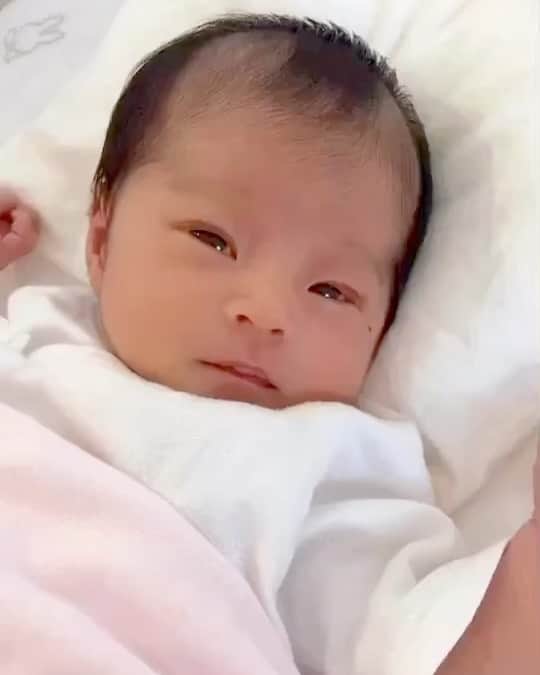 のインスタグラム：「お疲れ様です！ 少し前の♡ パパ頑張ろう‼️ もう少しで1ヶ月❣️ #斉藤慶太#パパ」