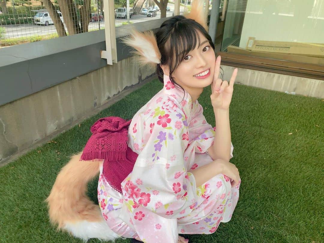 藤田いろはのインスタグラム：「いろはすの正体はきつねかもしれない🦊✌️ ⁡ ⁡ ⁡ ⁡ ⁡ ⁡ ⁡ ⁡ ⁡ ⁡ ⁡ ⁡ ⁡ #コスプレ #浴衣コーデ #浴衣 #黒髪女子　#浴衣女子」