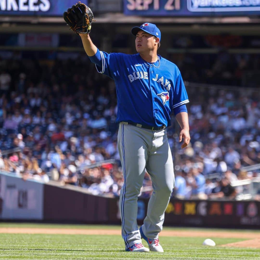 柳賢振のインスタグラム：「Keep going~#bluejays」