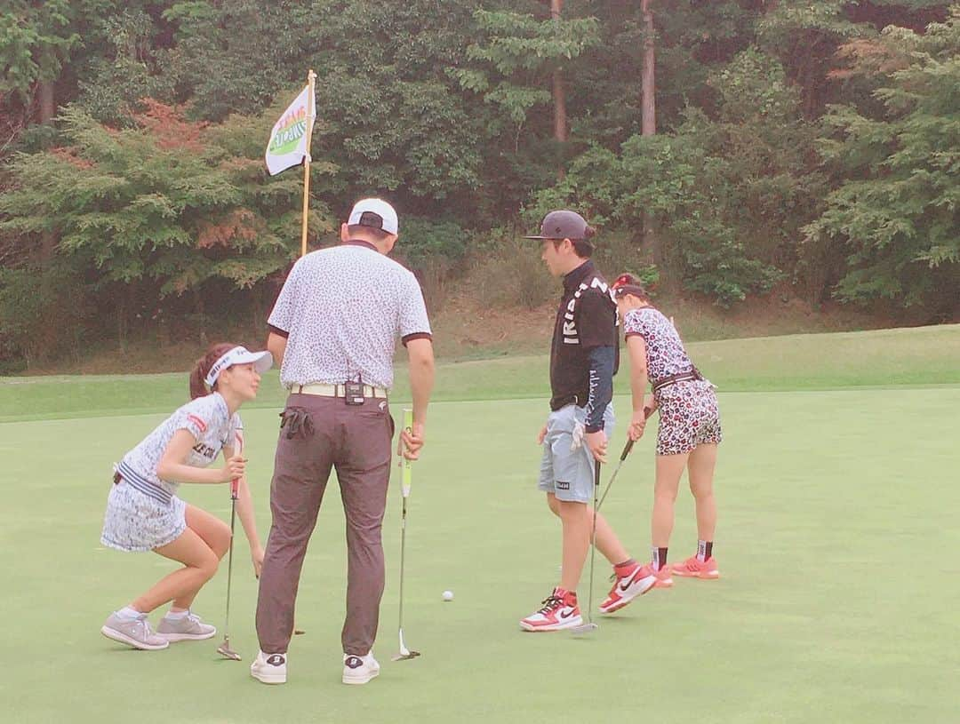 竹村真琴さんのインスタグラム写真 - (竹村真琴Instagram)「* テレビ東京⛳️🏌️‍♀️ 【みんなでBINGOLF】 毎週木曜日　深夜1:30～2:00 ◆出演回 9月9日、9月16日、9月23日 明後日放送🎥⛳️ 是非見てください😊 . . . #テレビ東京 #テレ東 #ビンゴ #bingo #女子プロゴルファー #プロゴルファー #instagolf  #golf  #jlpga #女子ゴルフ  #ゴルフ女子 #興和 #ゴルフ #インスタゴルフ #ゴルフコーデ  #골프 #高尔夫 #テーラーメイド #TaylorMade #ルコック #コーワ #バンテリン #豆蔵 #lecoqsportif」9月7日 17時32分 - makototakemura_golf