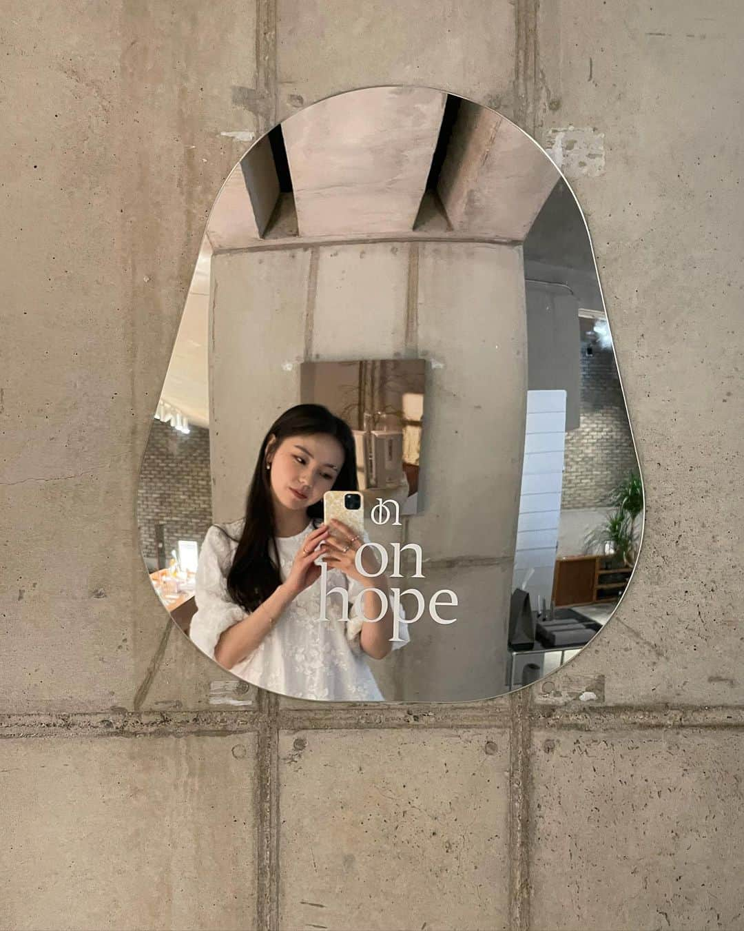 アン・ソヒさんのインスタグラム写真 - (アン・ソヒInstagram)「온호프의 첫 팝업 스토어💛SOHEE's ATELIER💕 9/7(화)부터 9/12(일)까지 아모레 성수에서 온호프를 만나볼 수 있어요」9月7日 14時24分 - ssoheean