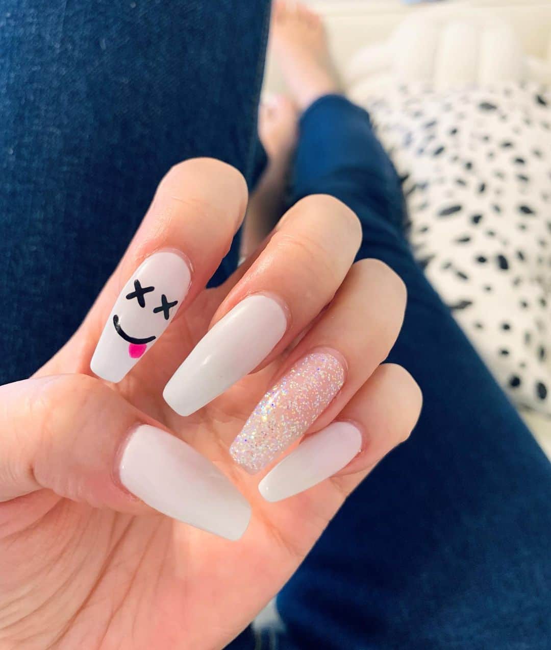 加賀美早紀のインスタグラム：「🌈💛 @ellenail_shibuya  きゃわ💓  #nails #ネイル #渋谷」