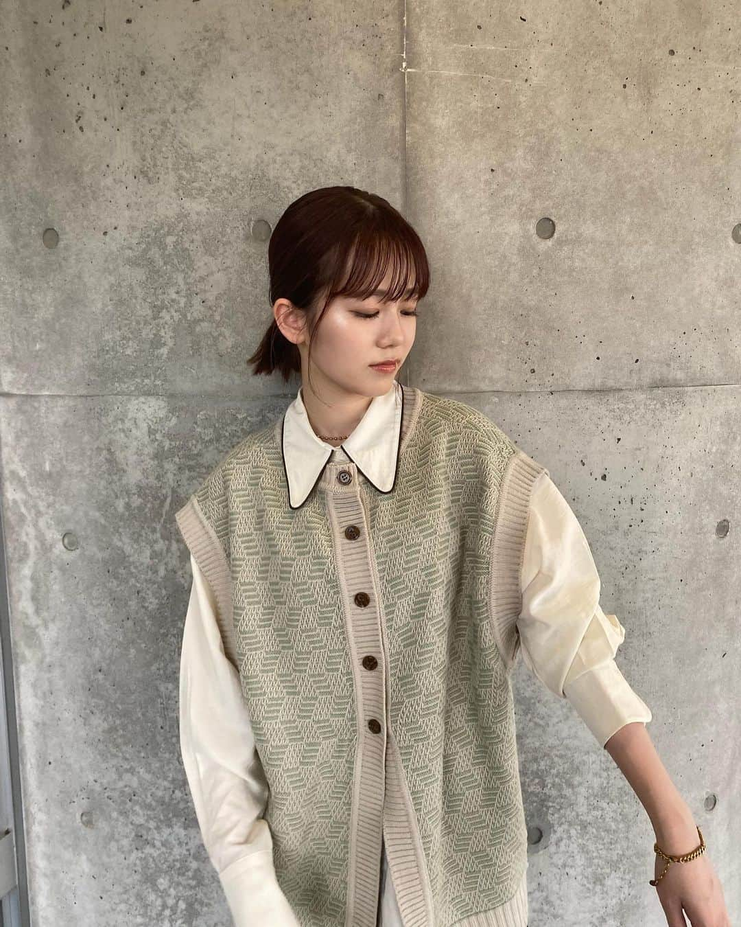 川口葵さんのインスタグラム写真 - (川口葵Instagram)「. 久しぶりに女の子っぽいの着たよ🦋☁️🌙 どこの洋服かタグ付けしてます！  #あおいのふく」9月7日 20時27分 - kawaguchiaoi_1126