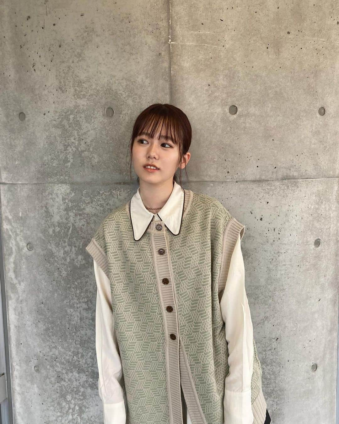 川口葵さんのインスタグラム写真 - (川口葵Instagram)「. 久しぶりに女の子っぽいの着たよ🦋☁️🌙 どこの洋服かタグ付けしてます！  #あおいのふく」9月7日 20時27分 - kawaguchiaoi_1126