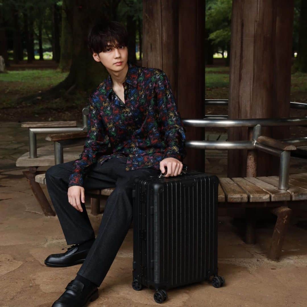 THE RAMPAGE from EXILE TRIBEさんのインスタグラム写真 - (THE RAMPAGE from EXILE TRIBEInstagram)「FENDI×RIMOWA 限定SUITSCASE  #Fendi #FendiFW21  #吉野北人 #THERAMPAGE」9月7日 21時30分 - the_rampage_official