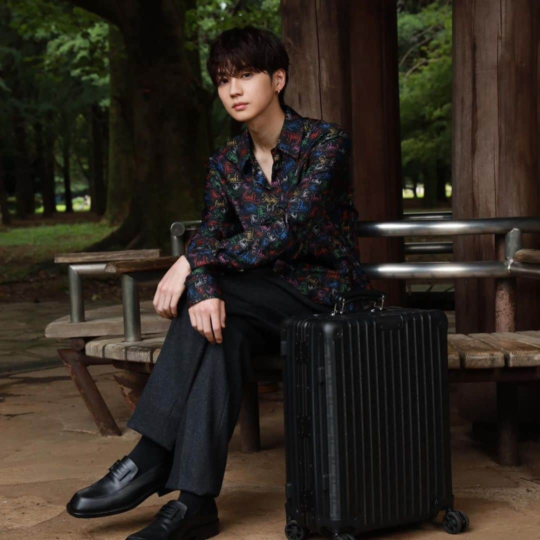 THE RAMPAGE from EXILE TRIBEさんのインスタグラム写真 - (THE RAMPAGE from EXILE TRIBEInstagram)「FENDI×RIMOWA 限定SUITSCASE  #Fendi #FendiFW21  #吉野北人 #THERAMPAGE」9月7日 21時30分 - the_rampage_official