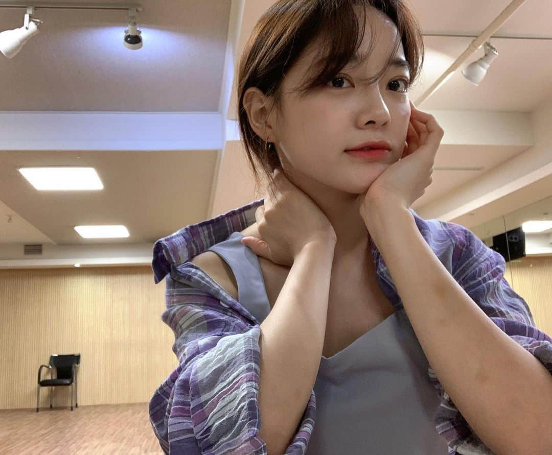 キム・セジョン（Gugudan SeMiNa）さんのインスタグラム写真 - (キム・セジョン（Gugudan SeMiNa）Instagram)「오랜만에 연습실 💜」9月7日 22時36分 - clean_0828