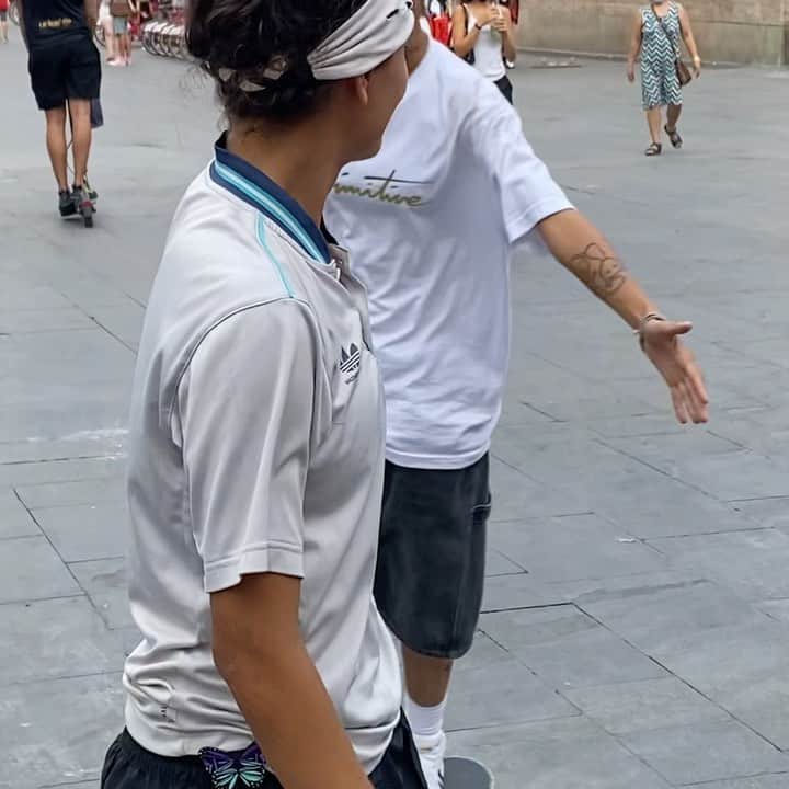マライア・デュランのインスタグラム：「Day 1 warm up *Don’t mind the first trick, just needed to turn around 😂🍿 📲: @jerarias_」