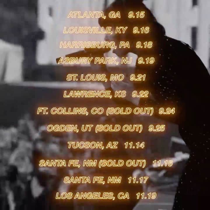 グループラブのインスタグラム：「a week from tomorrow we start TOUR!! being together again, singing and dancing as one, will be healing. couldn’t have imagined 18 months ago where we’d be, but we would’ve hoped it’d be back with all of you. bring all your love, all your heart, all of your beauty, all of your voice, and let’s celebrate LIVING. the world needs so much fixing, and it starts with LOVE. see y’all soon 🧡🧡🧡」
