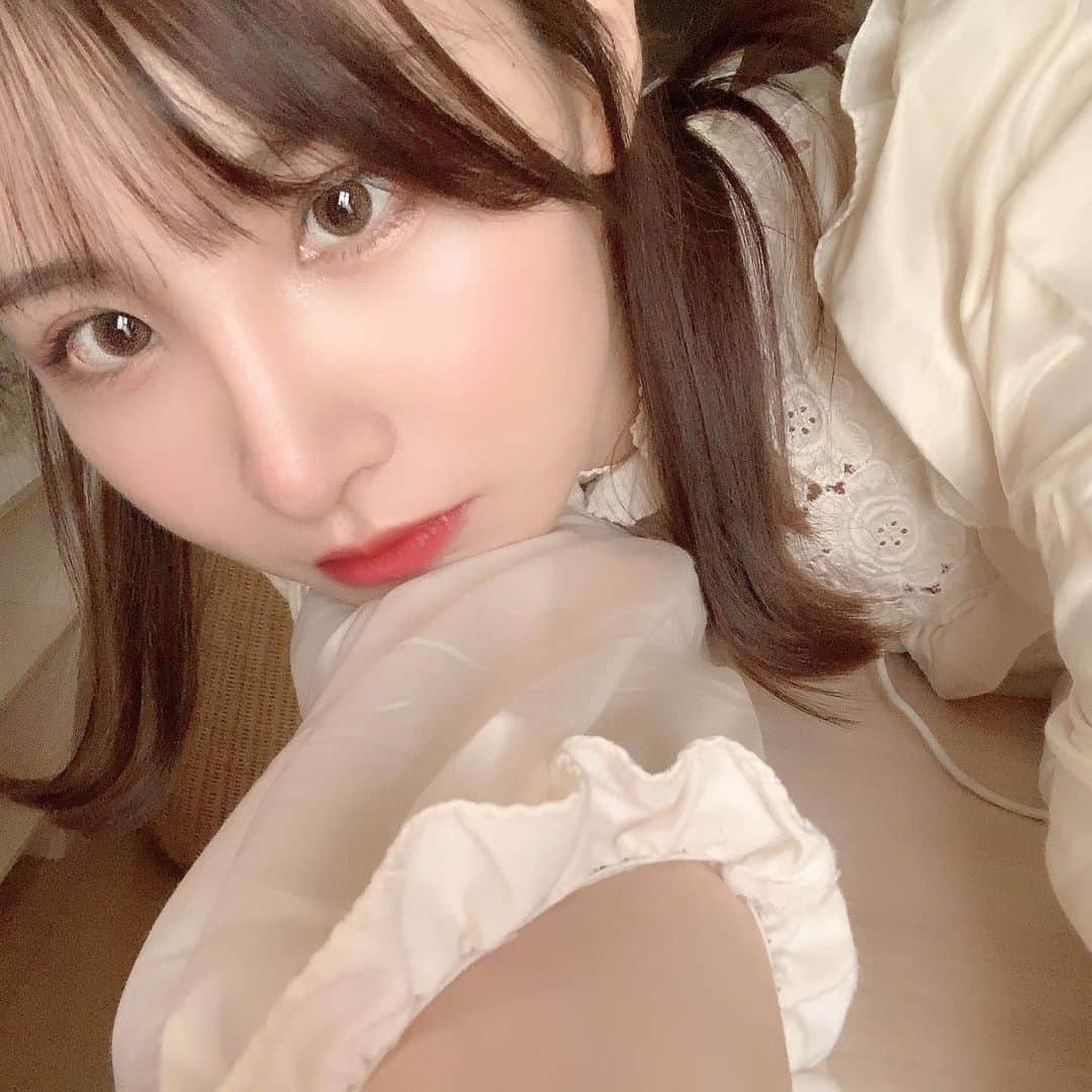のインスタグラム：「口紅…🐈 . #伊東める#伊東愛瑠#AV女優#AV女优」