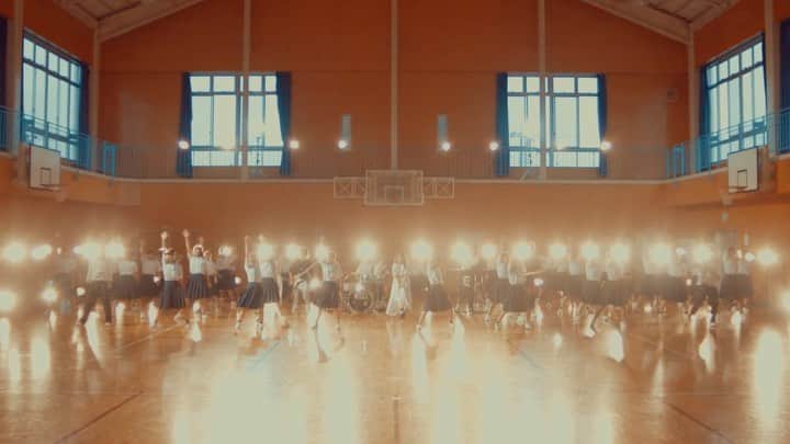 AliAのインスタグラム：「New Music Video "Onigokko"  https://youtu.be/23Ppl5oyc_U  「おにごっこ」MV公開！！  今回は群馬県立安中総合学園高等学校 Annaka General High School Dance Club ANgenesとのコラボレーション映像作品となっております！  Digital music store https://nex-tone.link/A00090535  #AliA #おにごっこ #Onigokko」