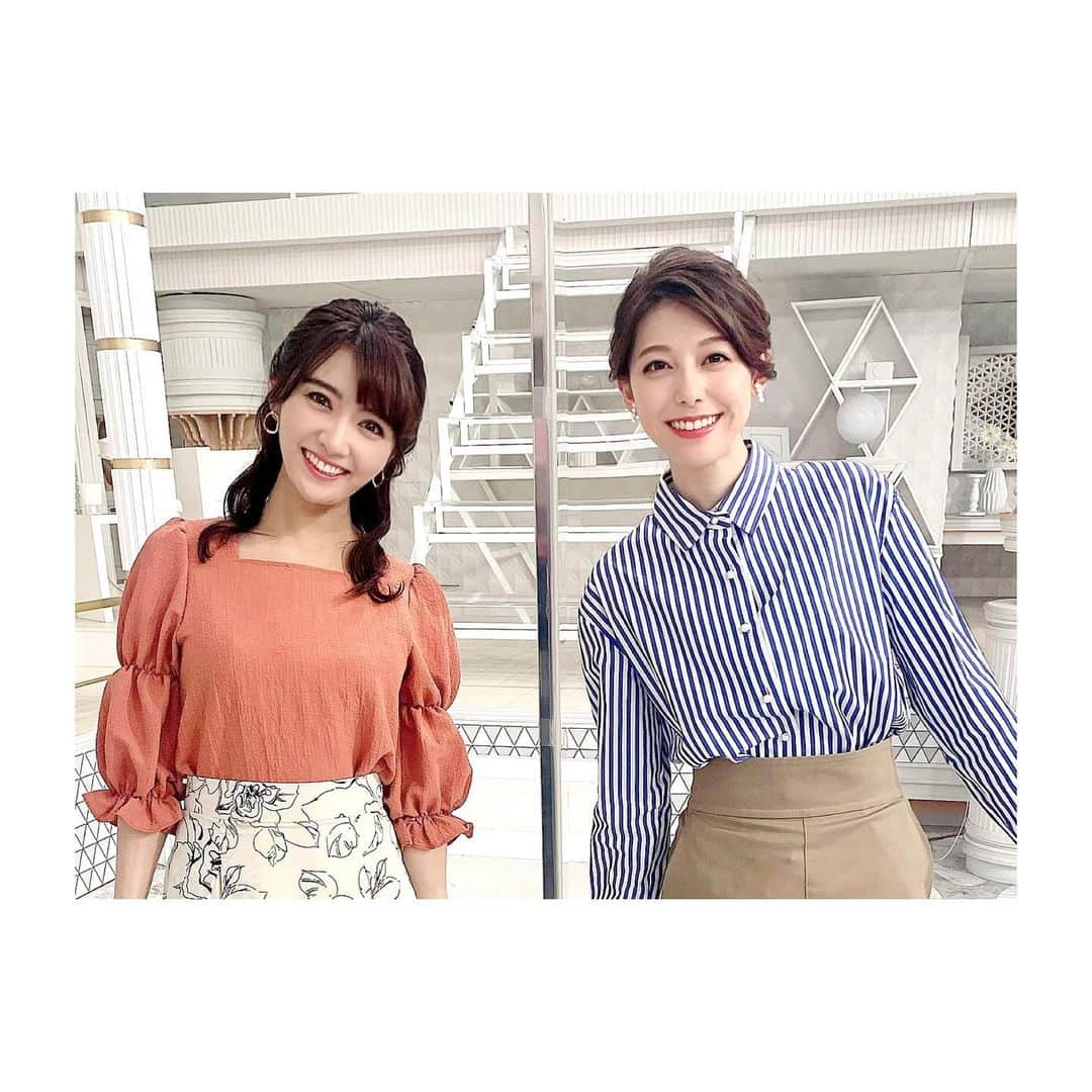 久保井朝美さんのインスタグラム写真 - (久保井朝美Instagram)「💞 アクリル板を挟んで👭 ． 以前も投稿した 何もないように見えるほど 透明度が高いアクリル板です✨ ． 気さくに話してくれる 上村アナ🍀 シャツ姿も美しくて 見惚れました☺️❤️ ． #ひるおび！#上村彩子 #TBSアナウンサー #久保井朝美 #気象予報士 #防災士 #秋服コーディネート #2021aw #アラサーファッション #秋色コーデ ． 線状降水帯や雨について 解説した動画は Twitterにアップしています🕊 ． #線状降水帯 #秋雨」9月8日 14時07分 - asami_k920