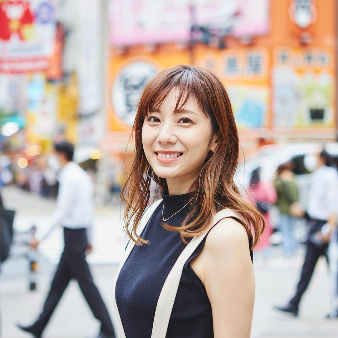 麻美ゆまさんのインスタグラム写真 - (麻美ゆまInstagram)「秋葉原でお仕事。 カメラマンさんにちゃっかり素敵なお写真撮っていただいちゃいました🙏✨  久しぶりの更新だー💦 お待たせです🙇‍♀️🙇‍♀️🙇‍♀️  photo by 瀧川寛  #秋葉原 ＃アキバ #麻美ゆま #yumaasami」9月8日 16時43分 - yuma_asami0324