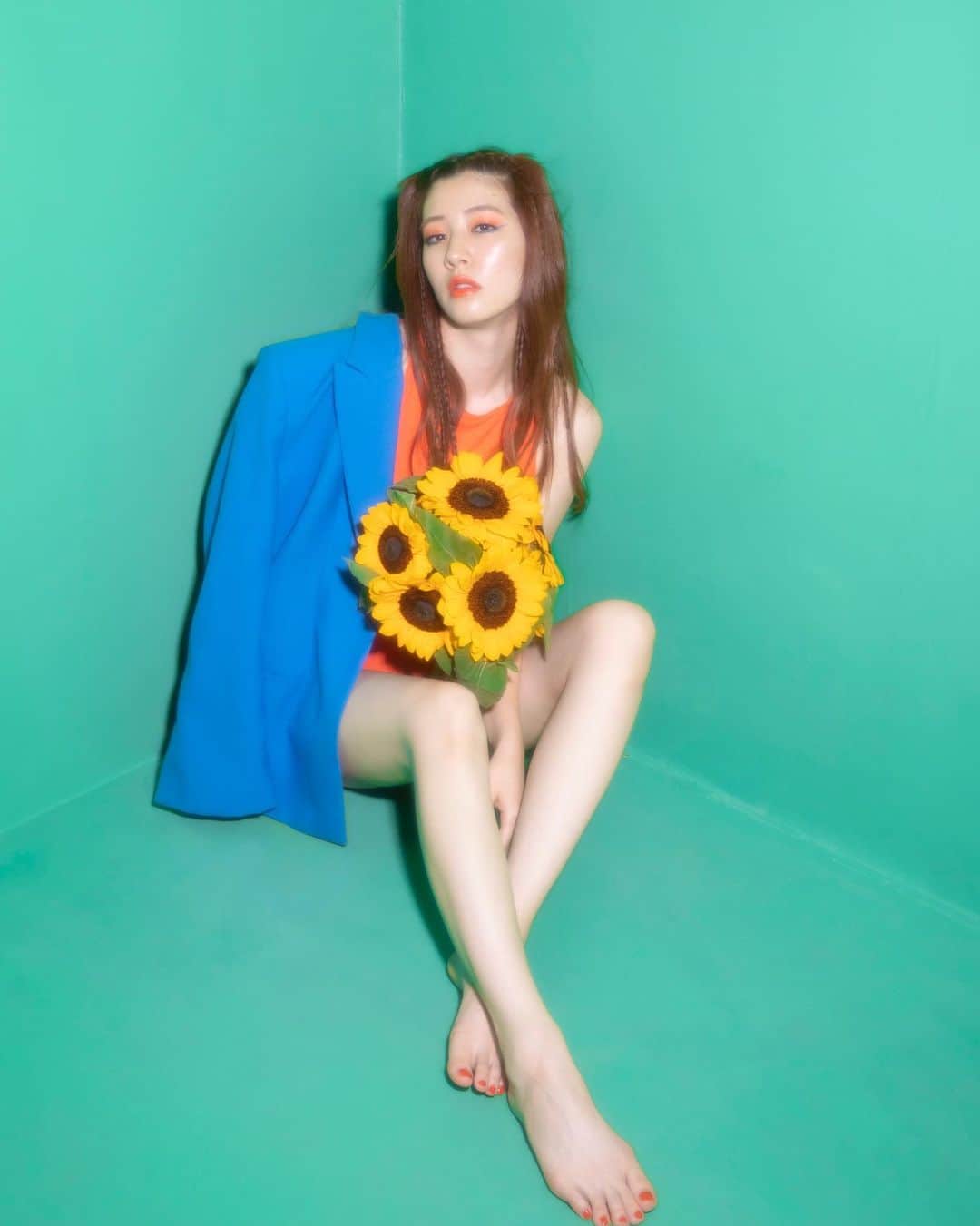 岡本杏理さんのインスタグラム写真 - (岡本杏理Instagram)「向日葵「あなただけを見つめる」 #ひまわり #sunflower #向日葵 #해바라기 #anrisflower」9月8日 18時31分 - anri_okamoto