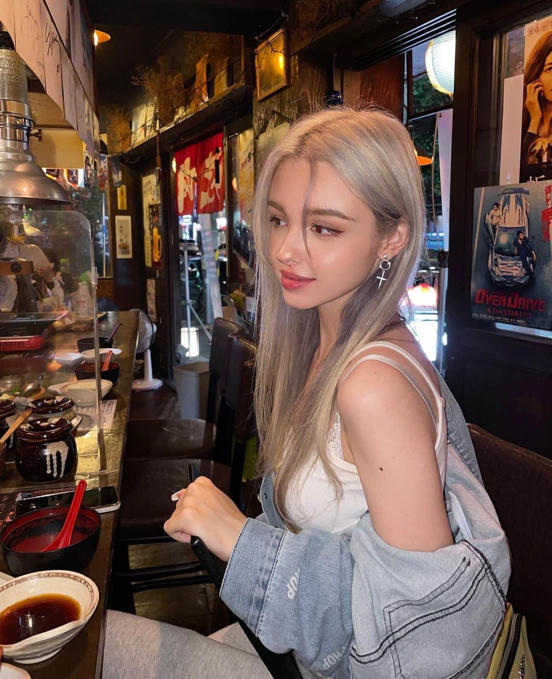 Elina 엘리나 (エリナ) さんのインスタグラム写真 - (Elina 엘리나 (エリナ) Instagram)「Japanese restaurant🍜 오랜만에 외식 식당 분위기 좋다ㅎㅎ」9月8日 19時36分 - elina_4_22