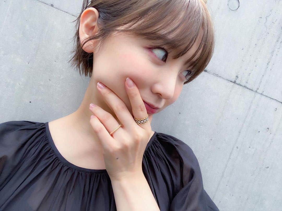 おのののかのインスタグラム：「＊ ジェルネイルとしばしの別れ🥺💅 でも、ちゃんとケアしてもらうと素爪でも綺麗✨ @esnail_japan さん、いつも可愛いネイルをありがとうございました🙏💕」