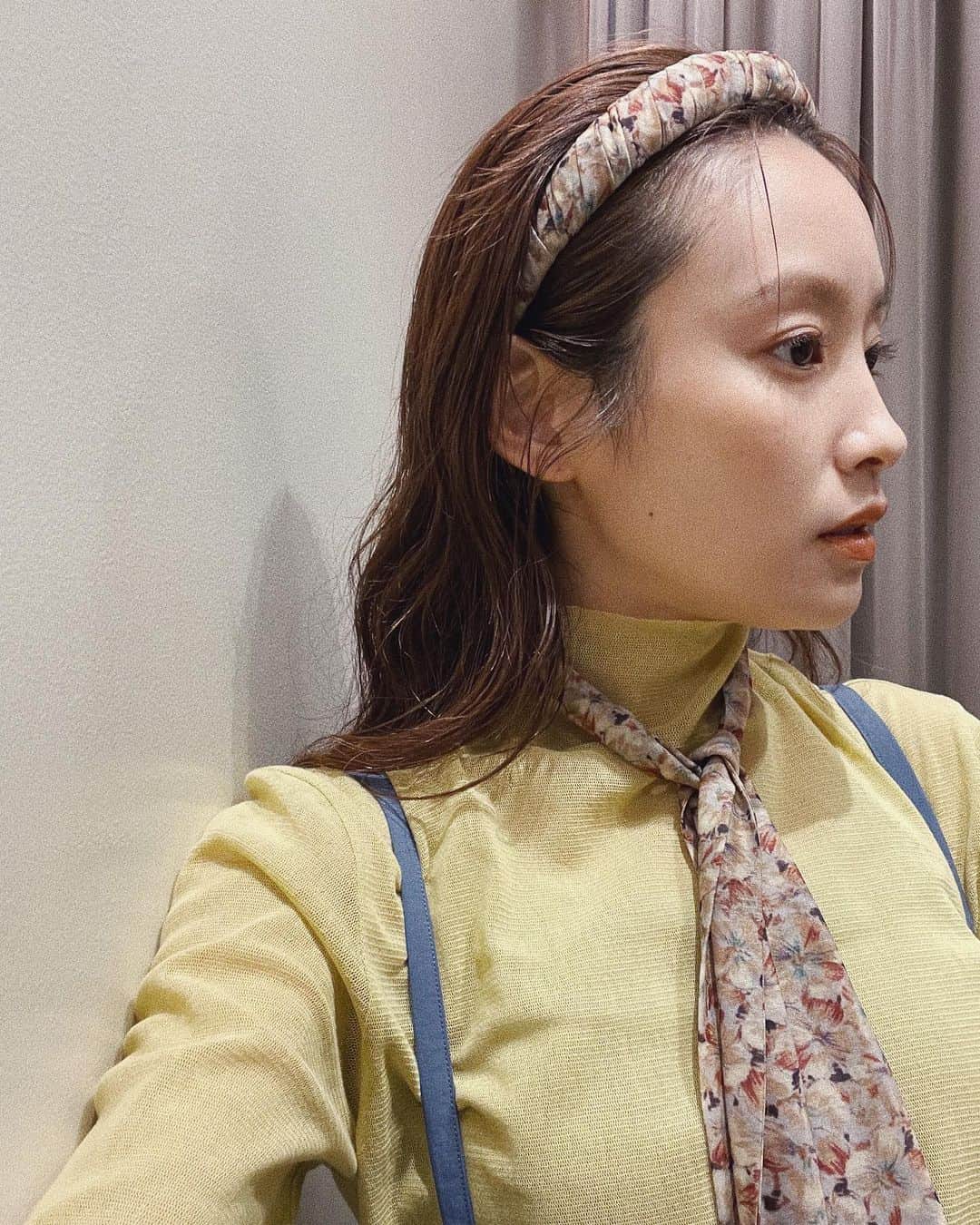 のインスタグラム：「ㅤㅤㅤㅤㅤㅤㅤㅤㅤㅤㅤㅤㅤ ㅤㅤㅤㅤㅤㅤㅤㅤㅤㅤㅤㅤㅤ 大好きな @shihongkong さんに 初めてメイクしていただきました💄♡ ㅤㅤㅤㅤㅤㅤㅤㅤㅤㅤㅤㅤㅤ かとさーん！ 可愛くしてくれて ありがとぅ🥰 ㅤㅤㅤㅤㅤㅤㅤㅤㅤㅤㅤㅤㅤ それにしても この巻き方が思いつくの すごいなぁ🤔🤭😍❤️ ㅤㅤㅤㅤㅤㅤㅤㅤㅤㅤㅤㅤㅤ 詳細は、また！ ㅤㅤㅤㅤㅤㅤㅤㅤㅤㅤㅤㅤㅤ #撮影 #楽しかった！ #あっという間 #感謝！」
