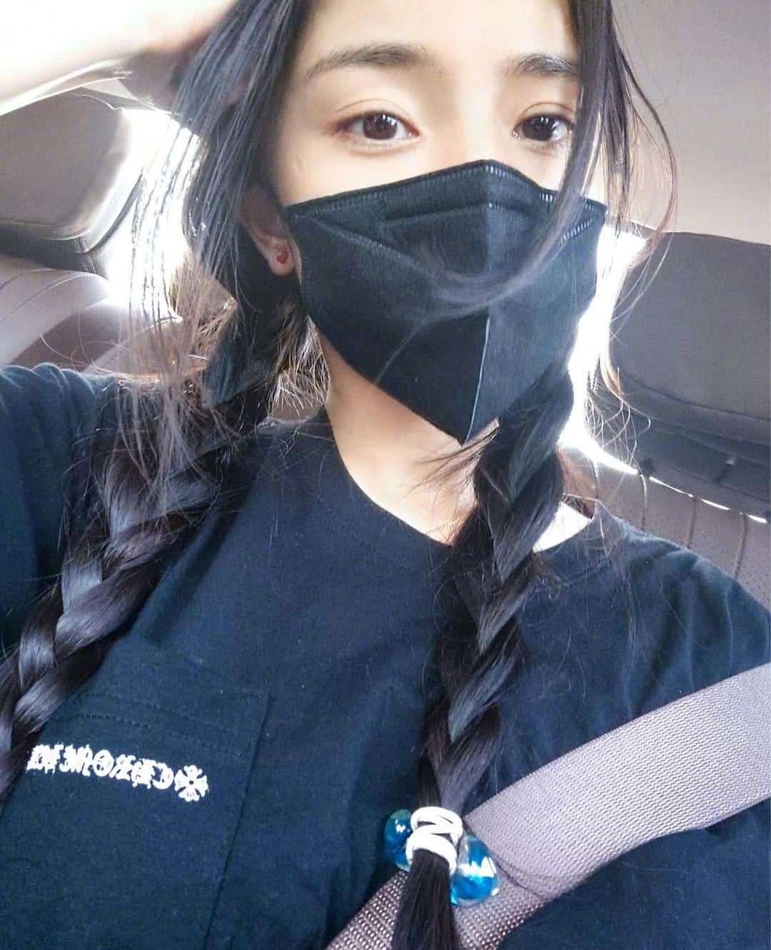 ヤン・ミー（Yang Mi）のインスタグラム：「日常口罩幂💗 #yangmi #mimi」