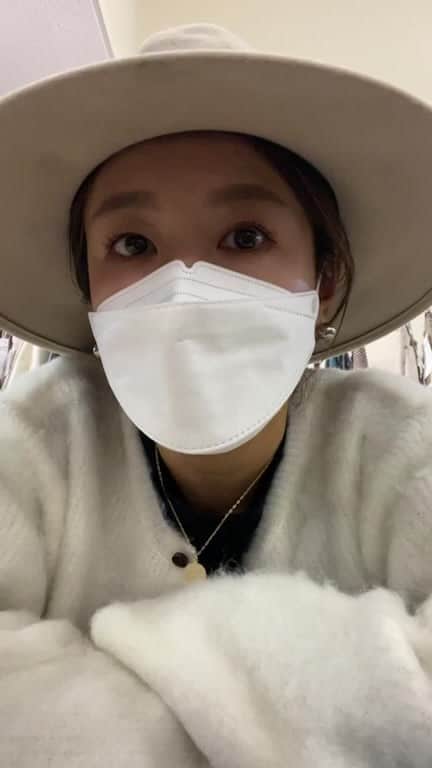 のインスタグラム：「１１月発売のセレクトアイテム　 色のご相談」