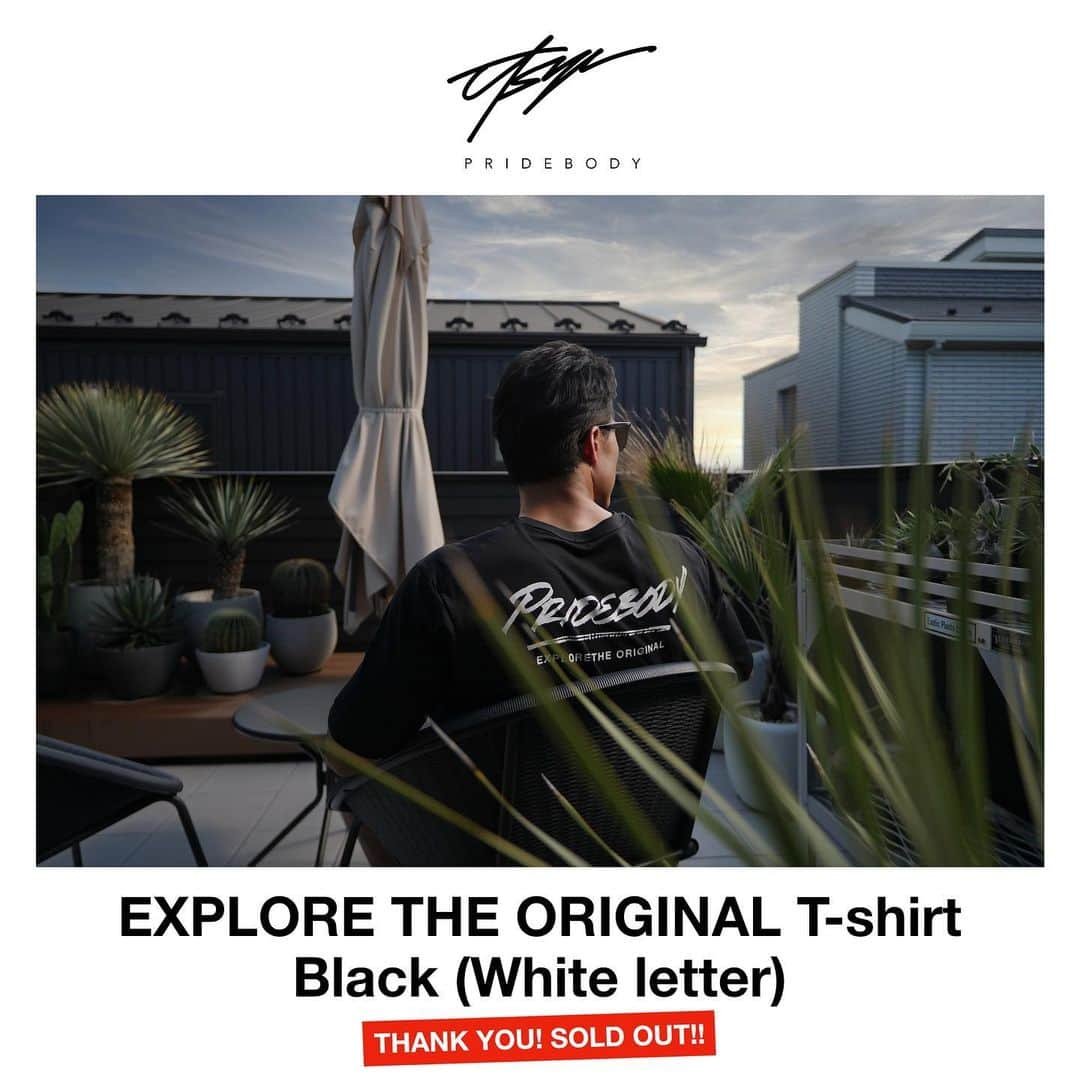 鈴木達也のインスタグラム：「Black T-shirt (White letter)  SOLD OUT!! ご購入頂きありがとうございました。  White T (Black letter)は まだ在庫が数点ございますので引き続き宜しくお願い致します。  #tatsu_t #pridebody #鈴木達也 #鈴木達也筋トレ」