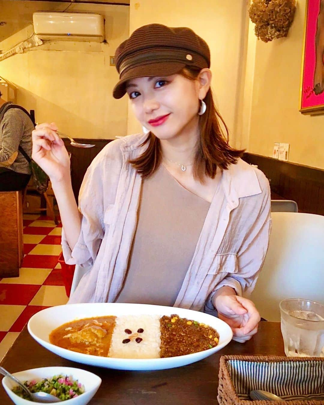 西村まどかさんのインスタグラム写真 - (西村まどかInstagram)「久カレー🍛 しっかりめのコクのあるカレーが好きです。 ㅤㅤㅤㅤㅤㅤㅤㅤㅤㅤㅤㅤㅤ 私の好きなカレー屋さん🍴 #VOVO #MOKUBAZA  #ボンディ #ヨゴロウ  ㅤㅤㅤㅤㅤㅤㅤㅤㅤㅤㅤㅤㅤ おすすめあれば教えてください🍛❤︎ ㅤㅤㅤㅤㅤㅤㅤㅤㅤㅤㅤㅤㅤ #東京カレー巡り  #カレー好き　 #カレースタグラム」9月9日 18時55分 - madoka_nsmr