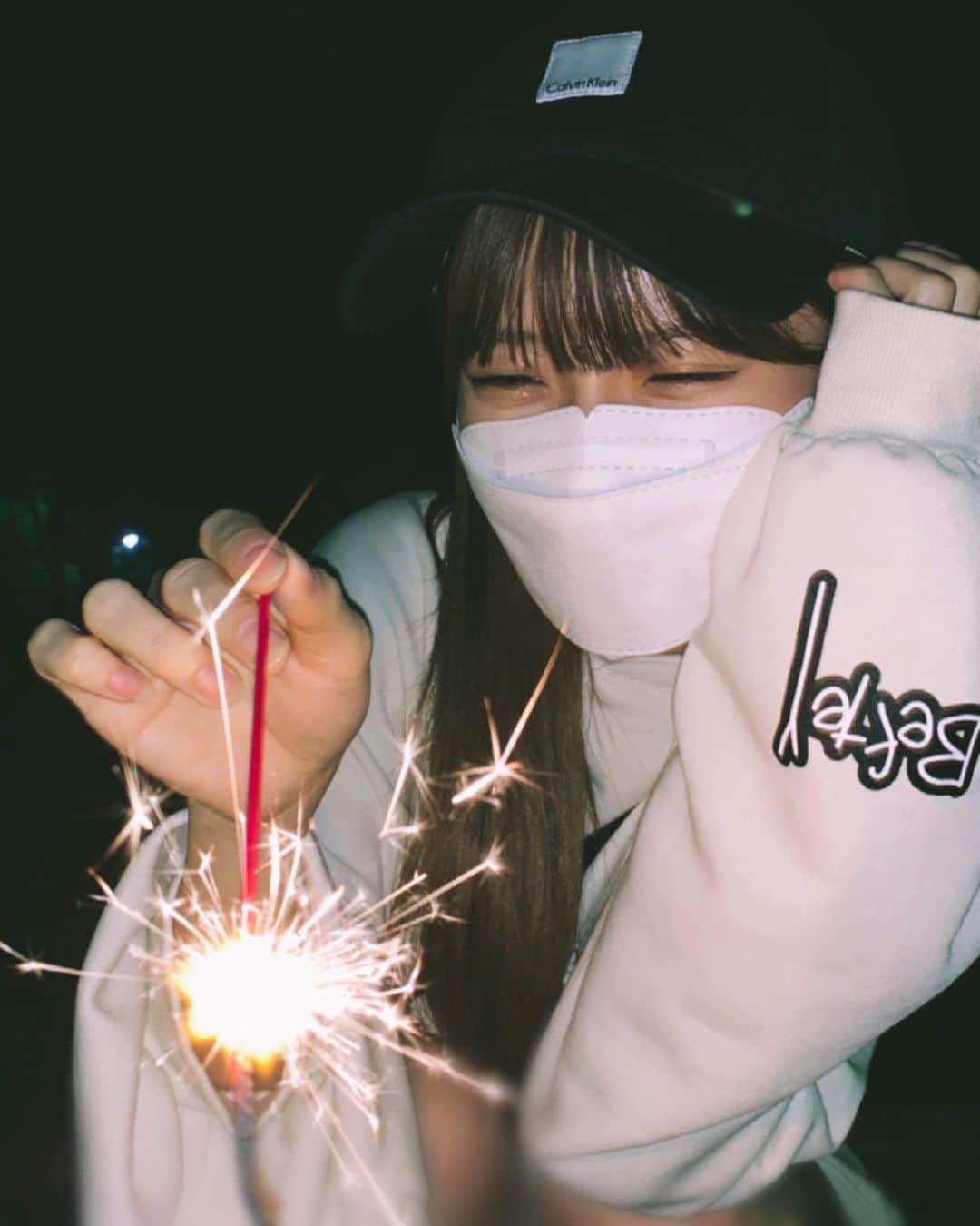 神田風音さんのインスタグラム写真 - (神田風音Instagram)「友達と花火した〜☺︎」9月10日 21時01分 - fuune_pdq