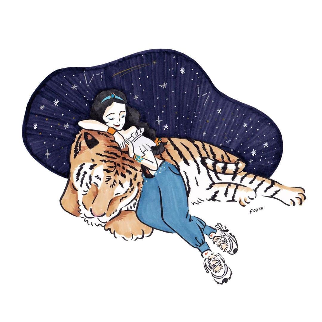 渡邉香織のインスタグラム：「NIKEがしがし履くタイプのジャスミン🧞‍♂️  Countdown to #worldanimalday 🐅」