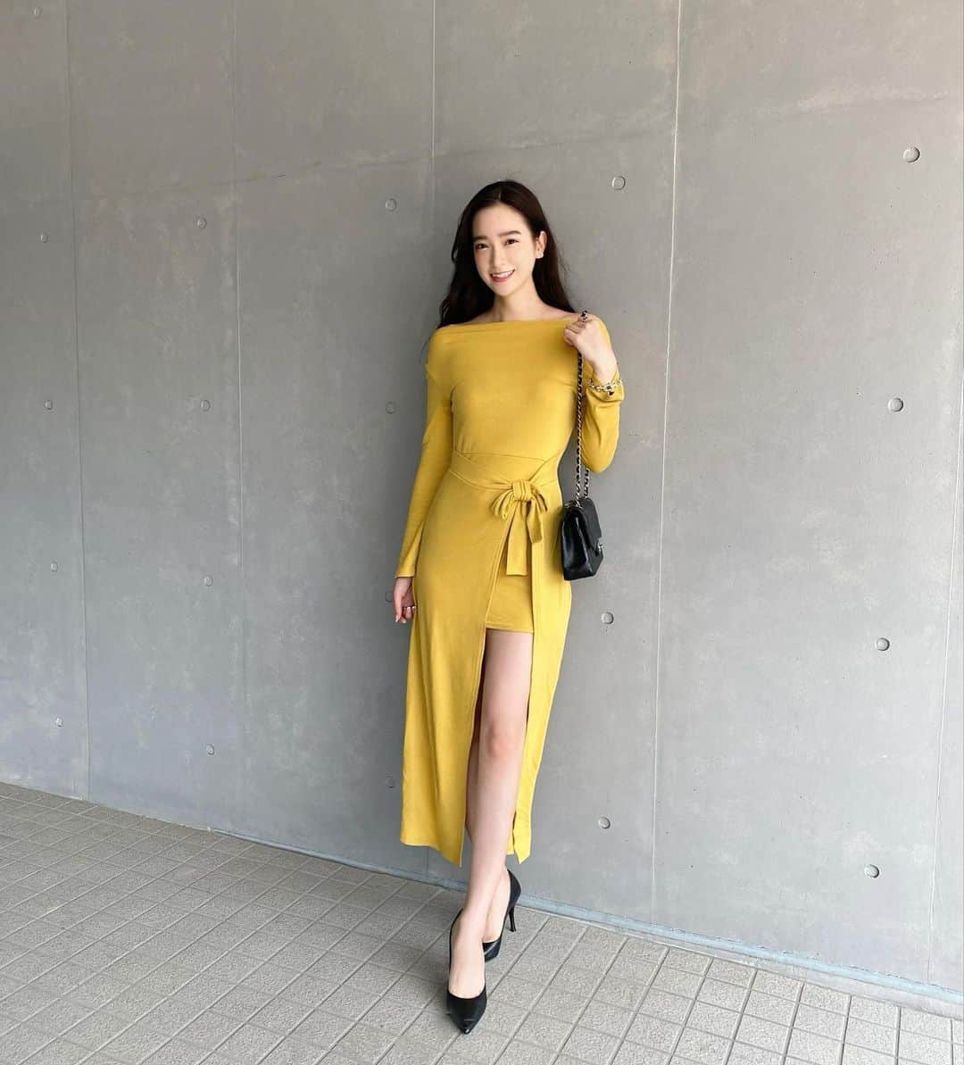 太田麻美のインスタグラム：「@valmuer_official の秋のお楽しみ袋に入ってたワンピース💛💛 他にも可愛いお洋服が入ってました👗✨ @valmuer_snap   #Valmuer #valmuer_official #valmuer #ootd #outfit #code #coordinate #fashion #chanel #dress #秋服 #秋服コーデ #私服 #ファッション #ワンピース」