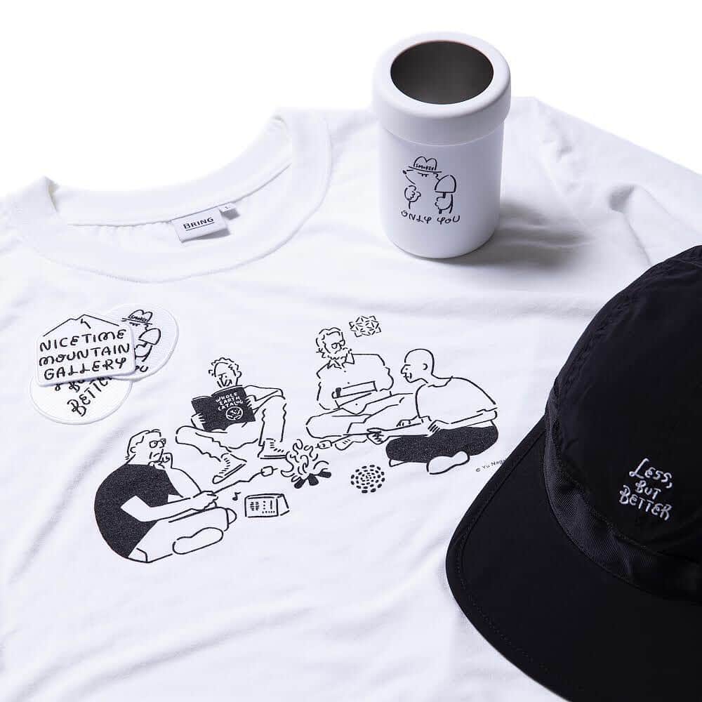 Yu Nagabaのインスタグラム：「@nicetime.mountain × Yu Nagaba オンラインで購入可能です⚡️ 店舗での発売は9/11から  ---  Nicetime Mountain Galleryでは3周年を記念し、アーティスト長場 雄氏とコラボレーションした限定アイテムを販売いたします。 最小限の線によって生み出されるミニマルな作品は、描かれる対象の本質を捉え、多彩なイメージを想起させてくれます。モノトーンで描かれる一本の線が、さまざまな動きや表情を生み出し、シンプルでありながらも豊かなストーリーへと昇華させる長場氏。 国内のみならず、海外にも活躍の場を広げる、日本を代表するアーティストの一人です。今回、Nicetimeとのディスカッションを通じて、新たに描き下ろしていただいた作品を、タンブラーやキャップ、ワッペンなど、アウトドアや日常でも使える多彩なアイテムに展開いたしました。  #nicetimemountain #kaerusensei #yunagaba #長場雄」