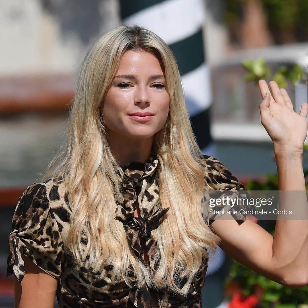 CamilaGiorgiさんのインスタグラム写真 - (CamilaGiorgiInstagram)「#venicefilmfestival #venezia78」9月11日 5時49分 - camila_giorgi_official