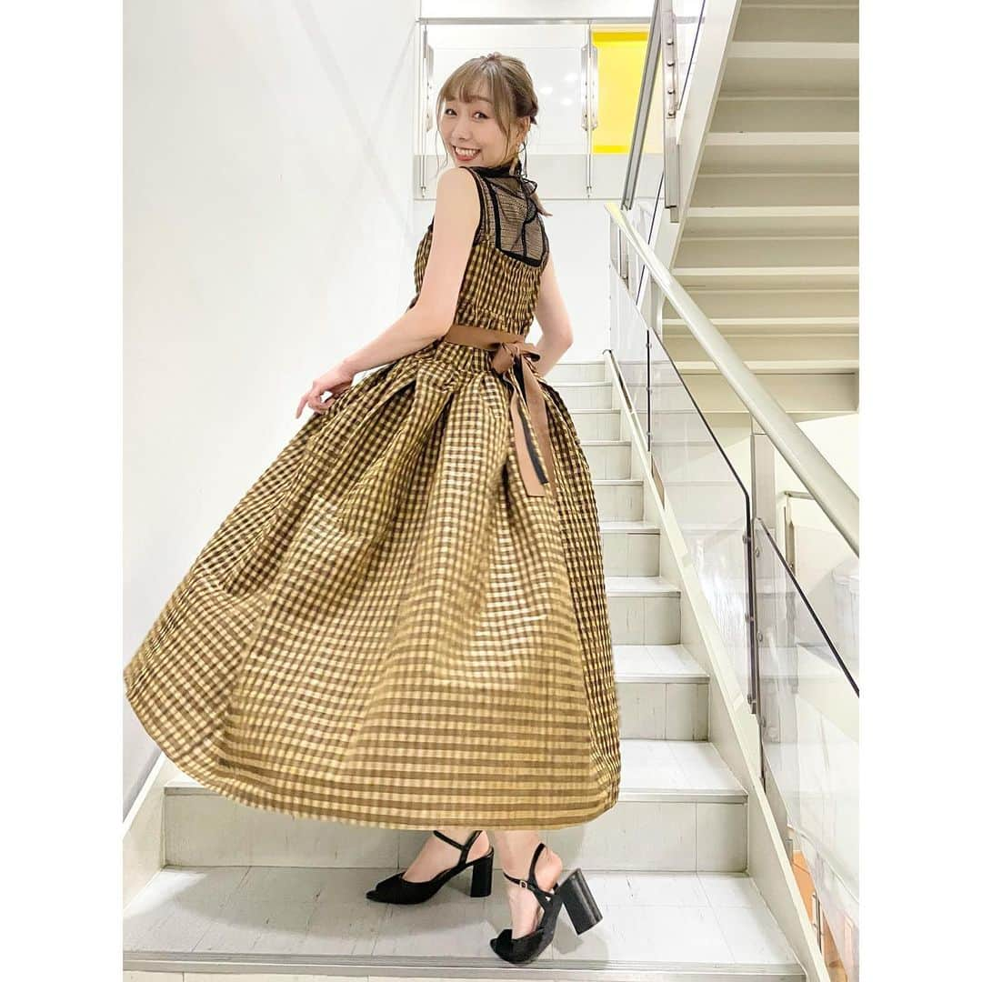 須田亜香里さんのインスタグラム写真 - (須田亜香里Instagram)「可愛すぎたお洋服。 渋めカラーで秋を感じました🍠🌰🤎  9月4日放送分 【#the完全犯罪】 AKB48グループメンバーで騙し合い☠️ 誰がブラックか予想しながら観てね！ TVer配信明日までです⚠️ #須田亜香里衣装 @f_s_6_shop   本日9/10このあと 👙日テレ 24:30〜 【#がむしゃら屋】  👖フジテレビ 26:25〜 【#SDGsクリエイターズグランプリ】  9月11日(土) 🍖CBC 9:25〜 【#花咲かタイムズ 】 ロケ行きました🍴 🍚テレビ朝日 18:30〜 【#ごはんジャパン】 🍤テレビ愛知 20:54〜 【#コレが愛知のあたりまえ】  9月12日(日) ✍️中日新聞コラム連載 【#てくてく歩いてく】」9月10日 22時04分 - akarisuda