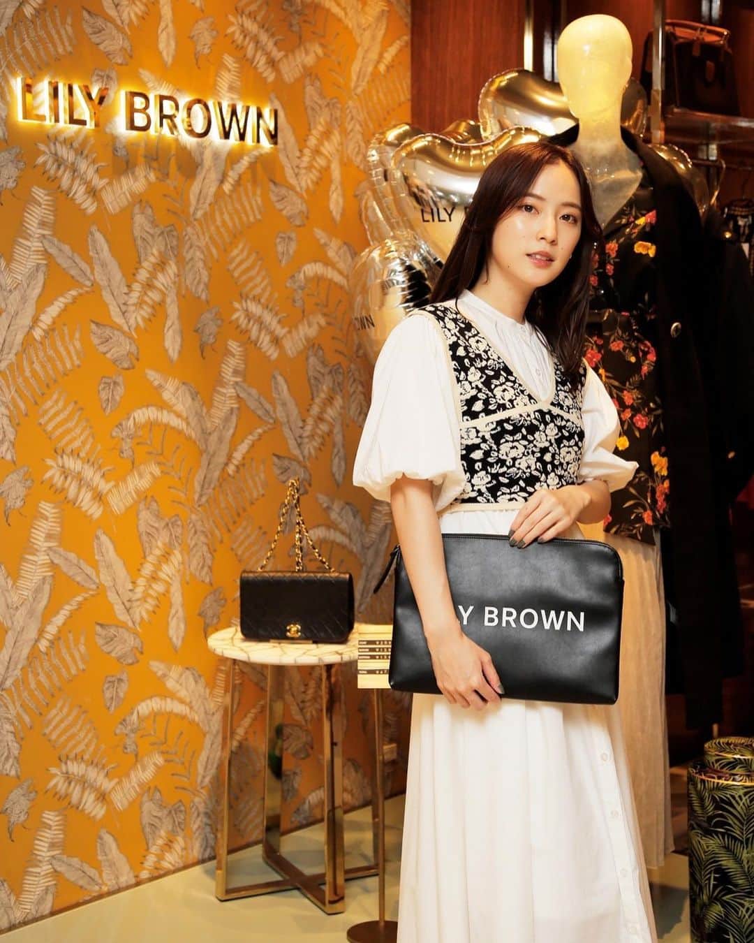 池上紗理依さんのインスタグラム写真 - (池上紗理依Instagram)「LILIY BROWN ルミネエスト新宿店のリニューアルオープン🤎 秋の可愛いお洋服がたくさんでどれも素敵でした🍁  @lily_brown_official  #liliybrown #リリーブラウン」9月11日 0時22分 - sarii_ikegami