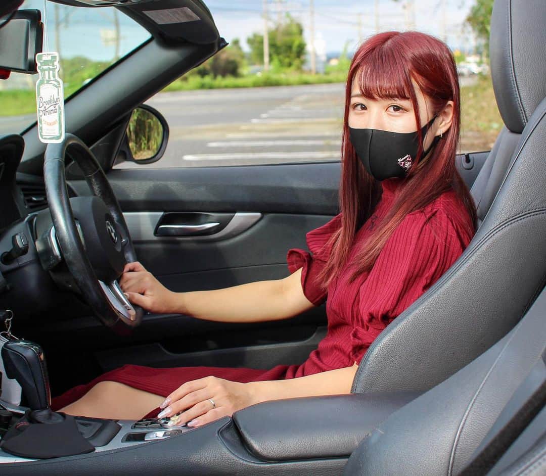 テレスさんのインスタグラム写真 - (テレスInstagram)「昨日の動画の没サムネです。 ご査収ください🙇‍♂️  #車好き女子  #japanesegirl  #BMW #BMWz4 #e89 #youtube」9月11日 8時49分 - tls_telles