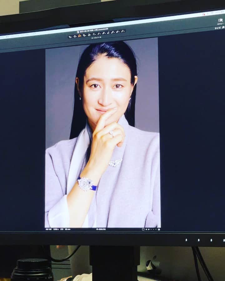 のインスタグラム：「小学館「和樂」撮影中 #magazine  #shooting  #小学館 #和樂 photographer #下村一喜  styling #押田比呂美  hairmake #小田切ヒロ  #小雪 #koyuki」