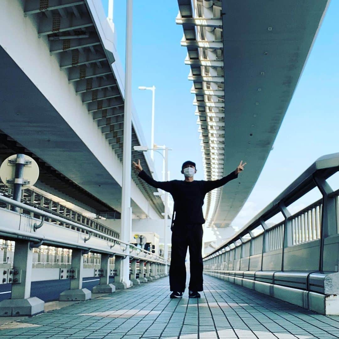 有吉弘行さんのインスタグラム写真 - (有吉弘行Instagram)「レインボーブリッジ散歩。」9月11日 12時59分 - ariyoshihiroiki