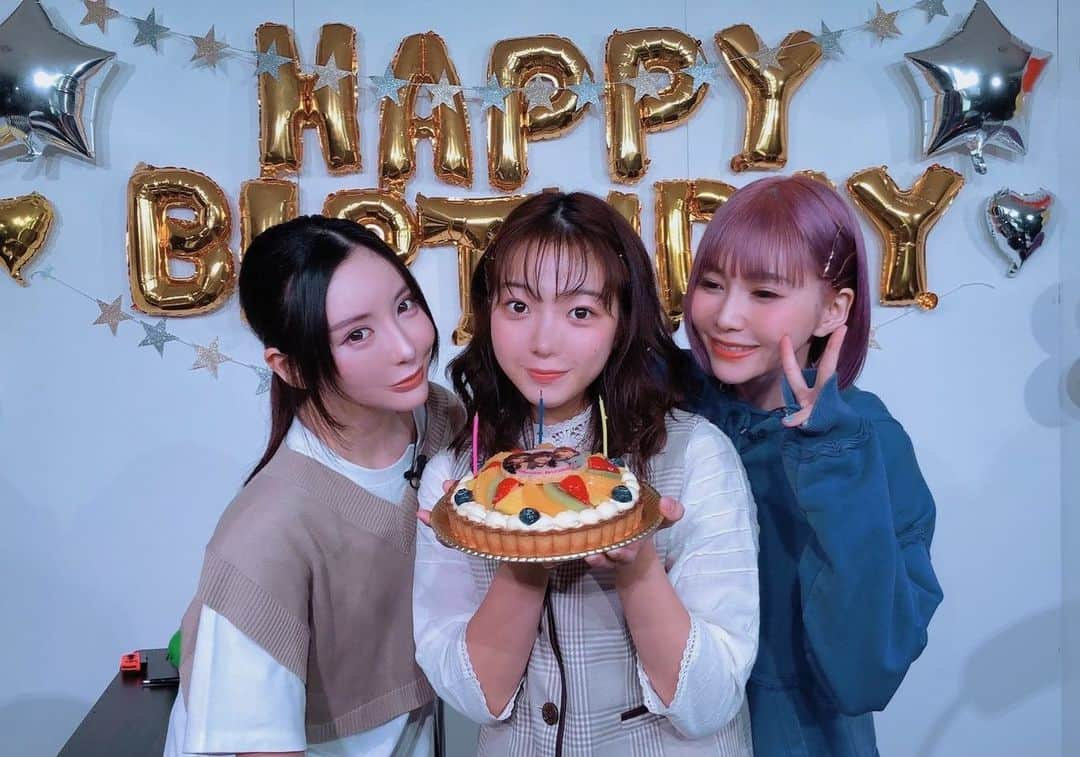 9nineのインスタグラム：「Thank you Fan9 Birtday🎉  #9nine  #佐武宇綺 #西脇彩華 #村田寛奈 #うっきー #ちゃあぽん #ひろろ #39F9 #Fan9 #birthday」