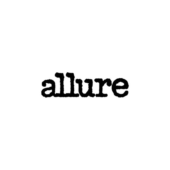 アリアナ・グランデのインスタグラム：「@allure @r.e.m.beauty」