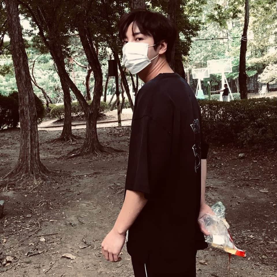 チャン・グンソクさんのインスタグラム写真 - (チャン・グンソクInstagram)「#plogging」9月11日 17時14分 - _asia_prince_jks