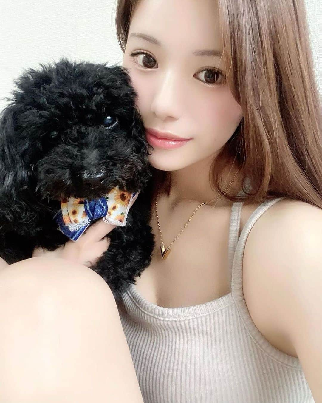 美女美容事情さんのインスタグラム写真 - (美女美容事情Instagram)「《愛犬とツーショット🐶❤️》⁠⠀ *⠀⠀⠀⠀⠀⠀⁠⠀⁠⠀⁠⠀⁠⠀⁠⠀ 今回ご紹介させて頂きますのは!!👀❤️⁠⠀⁠⠀⁠⠀⁠⠀⁠⠀ 広瀬晏夕さん<@loveanyu_official> の素敵なお写真📸⠀⁠⠀⁠⠀⁠⠀ *⠀⁠⠀ 犬になりたい❤️笑⠀ *⠀⁠⠀⁠⠀⁠⠀⁠⠀⁠⠀ 広瀬晏夕さん<@loveanyu_official> 素敵な投稿をありがとうございました☺️📸✨⠀⁠⠀ 広瀬晏夕さんのアカウントには他にも素晴らしい投稿が沢山ありますので是非覗いてみてくださいね💁‍♀️💙⁠ ⁠⠀ ⠀⠀⁠⠀⁠⠀⁠⠀⁠⠀ △▼△▼△▼△▼△▼△▼△▼△▼△▼ ⁠⠀⁠⠀⁠⠀⁠⠀ ❤️🧡💛「ビジョビ (美女美容事情)」💚💙💜⠀⠀⠀⠀⠀⠀⠀⠀⠀⠀⠀⠀⠀⠀⁠⠀⁠⠀⁠⠀⁠⠀⁠⠀⁠⠀ 👇掲載ご希望の方は👇⠀⠀⠀⠀⠀⠀⠀⠀⠀⠀⠀⠀⠀⠀⠀⁠⠀⁠⠀⁠⠀⁠⠀⁠⠀⁠⠀ @b_b_j.jタグ付けと🖤 #ビジョビ ⁠⠀⁠⠀ 🖤タグ付けお願いします⠀⠀⠀⠀⠀⠀⠀⠀⠀⠀⠀⠀⠀⠀⠀⁠⠀⁠⠀⁠⠀⁠⠀⁠⠀⁠⠀ △▼△▼△▼△▼△▼△▼△▼△▼△▼ ⁠⠀⁠⠀ #美女#美人#愛犬家美女#愛犬家美人⠀ #夏#犬#愛犬家#犬のいる生活⠀ #休日#連休#リフレッシュ⠀ #インスタ美女#インスタグラビア⠀ #インスタ女子#インスタグラマー」9月11日 17時59分 - b_b_j.j