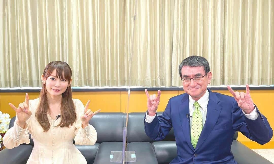 中川翔子さんのインスタグラム写真 - (中川翔子Instagram)「YouTube企画で、河野大臣とワクチンについて対談させていただきました。 #中川翔子 #しょこたん #河野大臣 #ワクチン #コロナ #大臣がトゥットゥルーしてくれた」9月11日 18時14分 - shoko55mmts