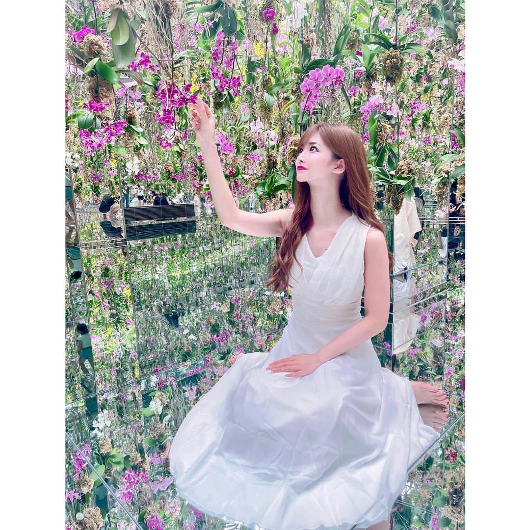 椿あいなのインスタグラム：「・ ・ 新エリア💐🌸 ・ ・  #東京 @teamlab  #チームラボ豊洲  #tokyo #旅行 #女子旅 #夏 #summer #trip」